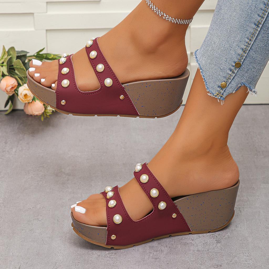 Ultra Light Large Size Non-slip Bottom Women's Summer 2025 New Korean Version Thick Bottom Heightening One Word with Pearl Slippers Women