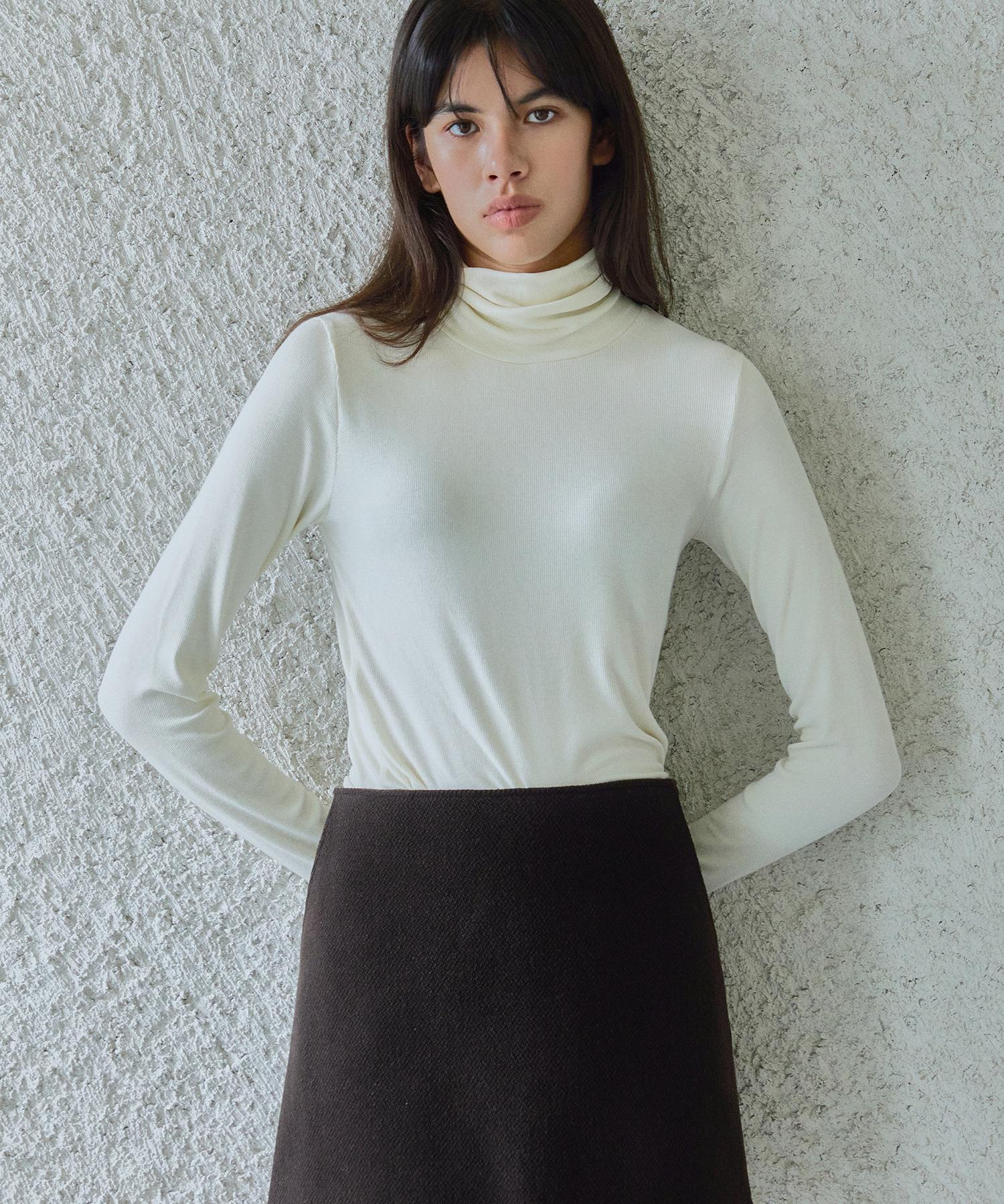 Ihr Button Detail Turtleneck / Ivory