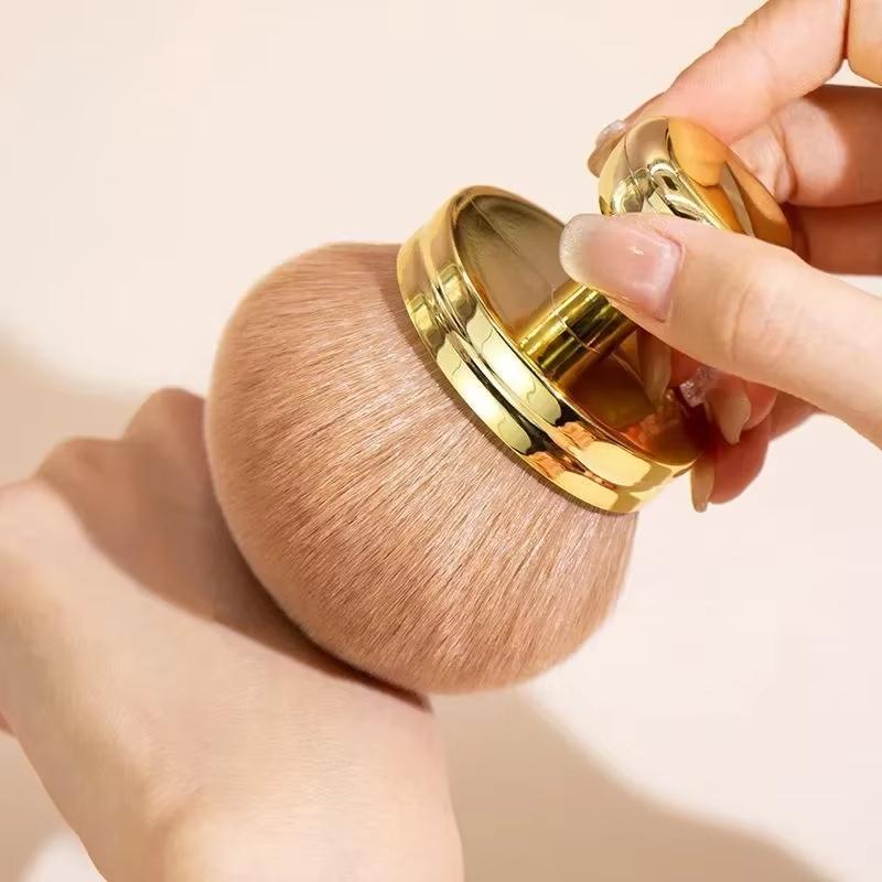 Extra Large Self Tanning Blend Brush Professional Kabuki Powder, Foundation, Blusher, Bronzer, Self-tanner Face and Body Brush