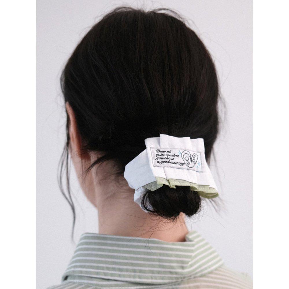 

Резинка-скранчи с многослойными плиссировками «Рори» (Белый+Светло-зеленый)