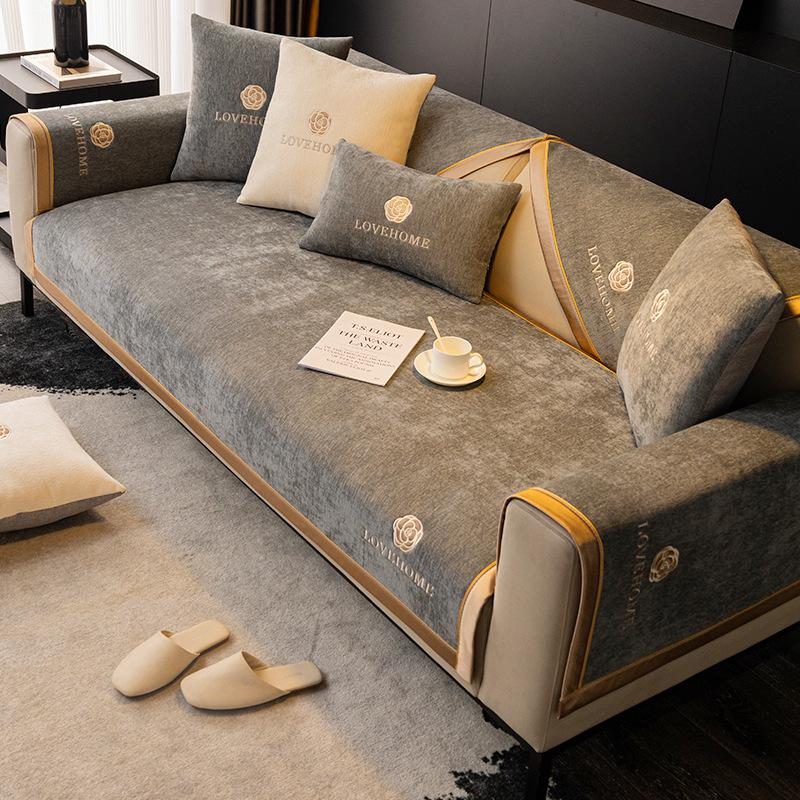 Lehká luxusní žinylková jednobarevná podložka na gauč do obývacího pokoje Růžová výšivka Potah na pohovku Zesílení Univerzální protiskluzový potah na pohovku