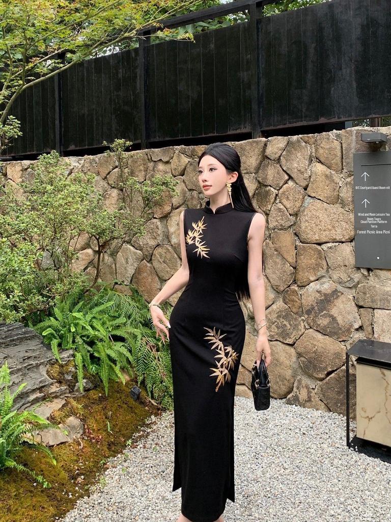 2026 High-End Black Qipao: Slim, Retro-Style Dress for Summer Engagements