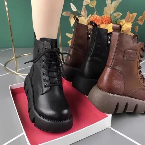 Heiß verkaufende Schneestiefel Damen Winter Baumwollstiefel Dicke kurze Stiefel Mittelalterliche und ältere warme Baumwollschuhe mit zusätzlichem Fleece