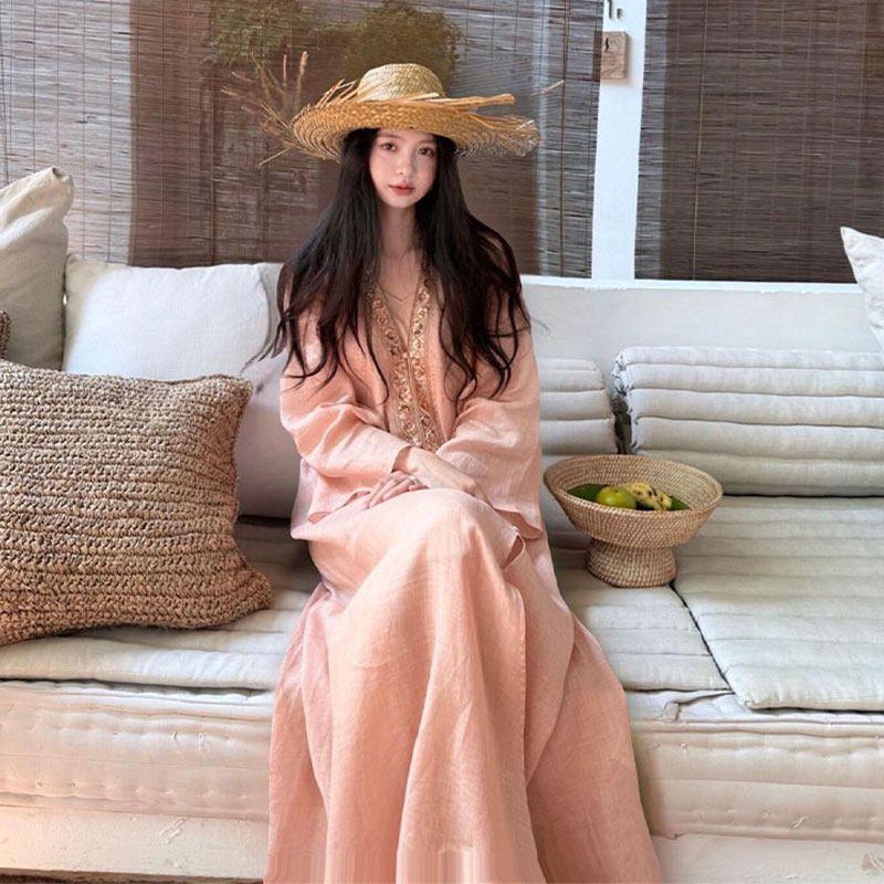 

This Year s Trendy, Beautiful, and Unique Vacation-Style Loose-Fitting, High-End, and Elegant Dresses for Women, New Summer 2026 Collection Pink Dress S