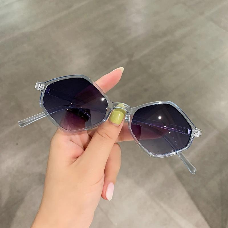 Okulary przeciwsłoneczne Damskie Przezroczyste Niebieskie Okulary przeciwsłoneczne Dla Mężczyzny Nieregularne Vintage Mała Oprawka Gogle UV400 Damskie