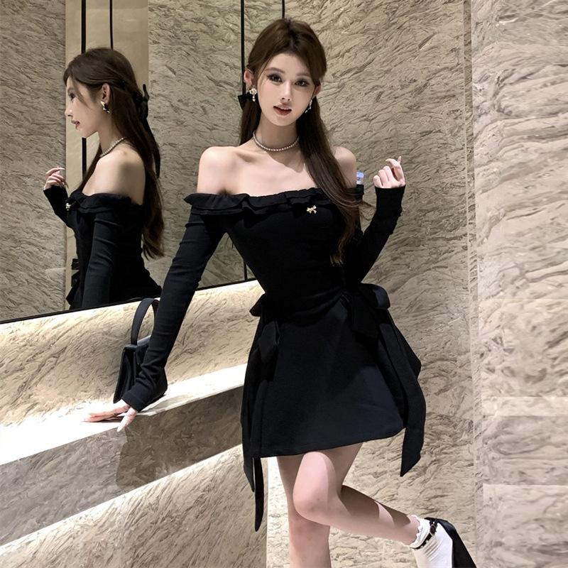 

Женское черное платье в стиле Spice Girl с бантом на талии S чёрный