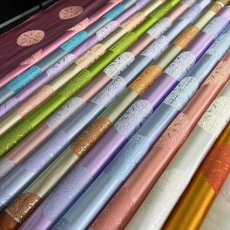 Tang-mounted Majia Mongolian Robe Jacquard Brocade Fabric Tibetan Robe Film and Video Decorative Cushion Pillow Group