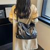 Borsa a Spalla Hobo Morbida in PU Sgualcita con Tracolla Regolabile e Borchie Metalliche Borsa a Mano Casual da Spalla per Donna