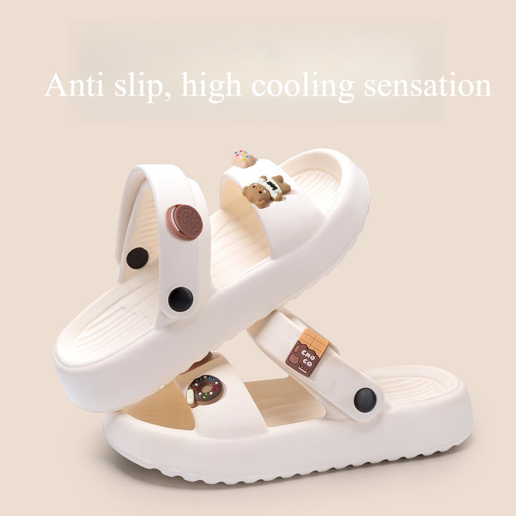 Cool slippers for women in summer, fashionable outdoor wear, internet famous beach beach shoes, height increasing slippers for women