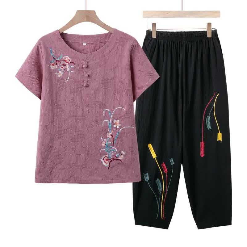 Xiaofu Women's Stylish Summer T-Shirt & Capris Set