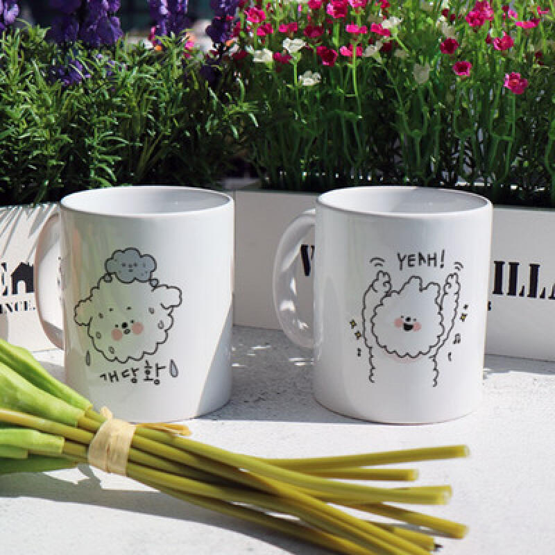 

cf904-Design Mug 2p-A dog with various emotions