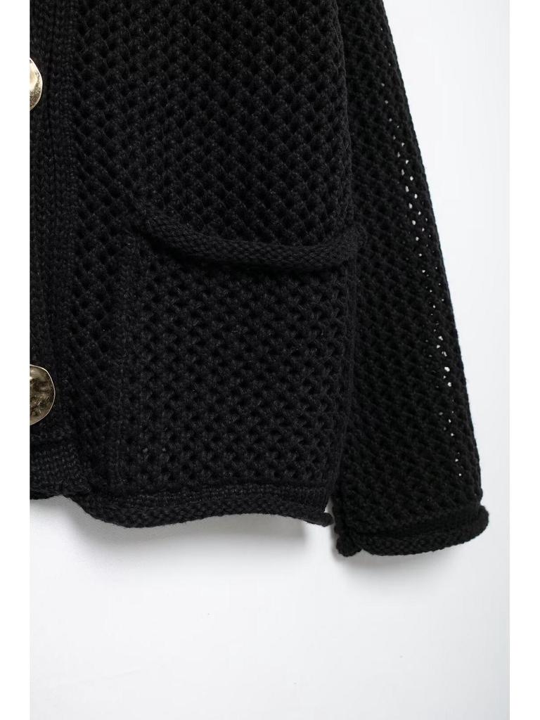 Women's 2024 European & American Knitted Sweater Jacket: 15 Colors, Autumn/Winter, Short Style with Large Pocket & Three Buttons