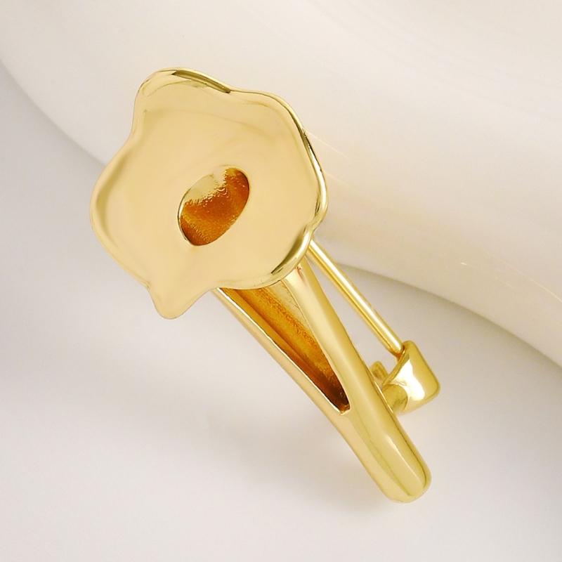 Decorative Flower Holder Brooch Pin for Jackets and Scarves, Alloy Garment Accent for Party Outfits and Daily Style