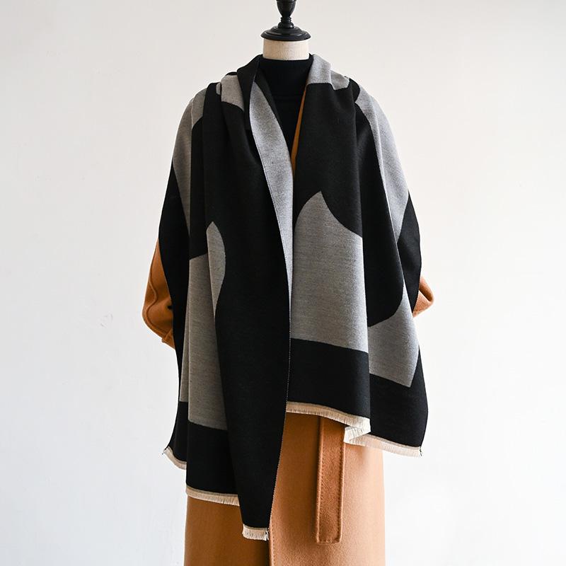 2024 Winter Animal Horse Jacquard Thick Cashmere Scarf Women Blanket Warm Office Pashmina Shawl Wraps Bufandas Poncho Echarpe