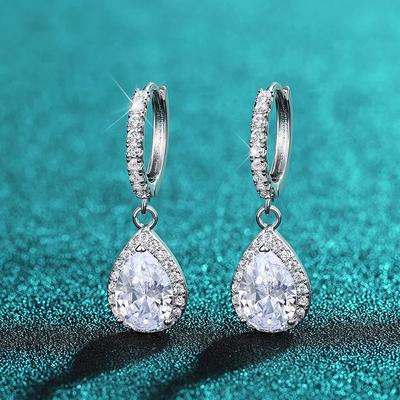 Neue Ohrringe im leichten Luxus-Wassertropfen-Design für Damen, Funkelnder Würfel-Zirkonia, Geometrischer Modeschmuck für Verlobungen