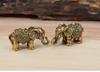 Elefante portafortuna in rame Piccoli ornamenti Elefanti benedizione in ottone Figurina in miniatura Statua di animale in bronzo antico Decorazione artigianale