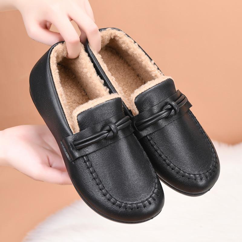 New Soft-soled, Fashionable and Casual Flat Shoes, Fleece Bean Shoes, One-step Shoes