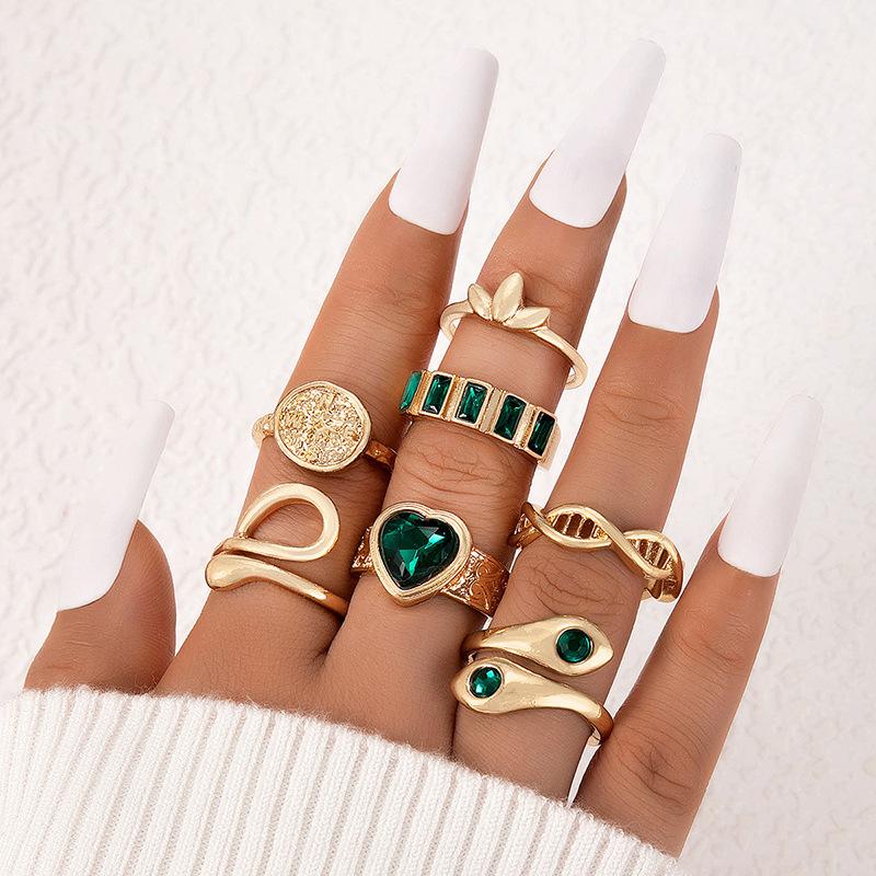Vintage metal imitation emerald with diamonds, love palm ring, ring multi-piece set for women