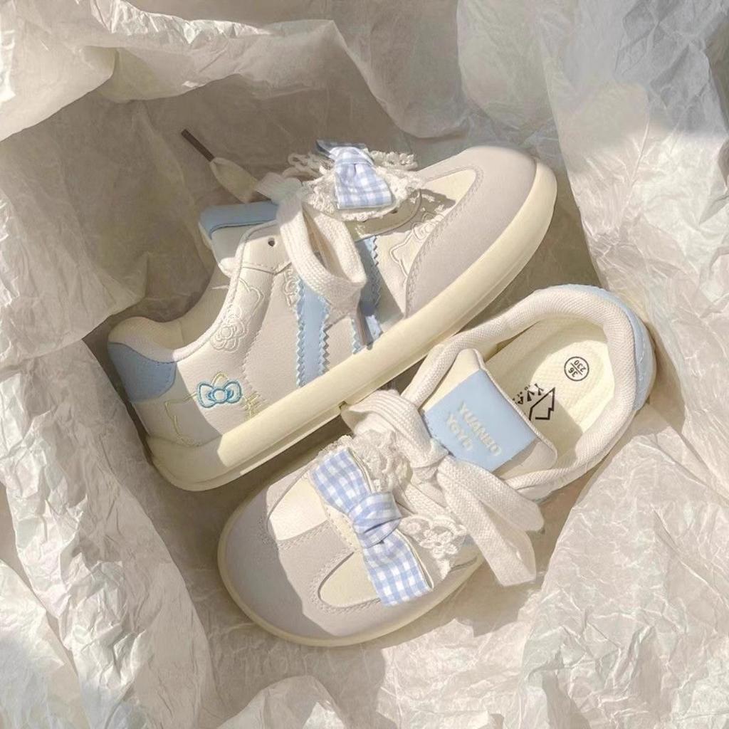 Dopamine casual board shoes women's 2025 new versatile niche shoes student platform white shoes German training shoes