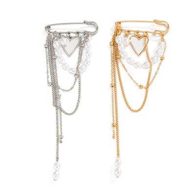 Elegant Love Heart Brooch Pin With Layered Chain Fringe Design For Women Fashion Accessories