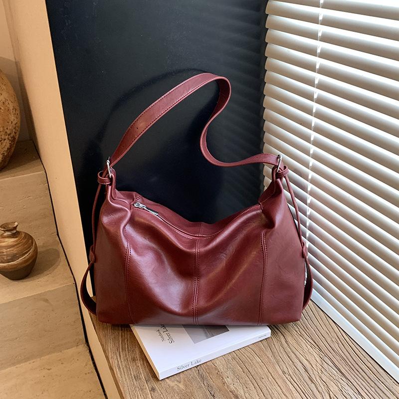 

Сумка кроссбоди женская сумка 2025 новая осенне-зимняя сумка женская ретро рабочая сумка-тоут для通勤 большая вместительная сумка на плечо красный