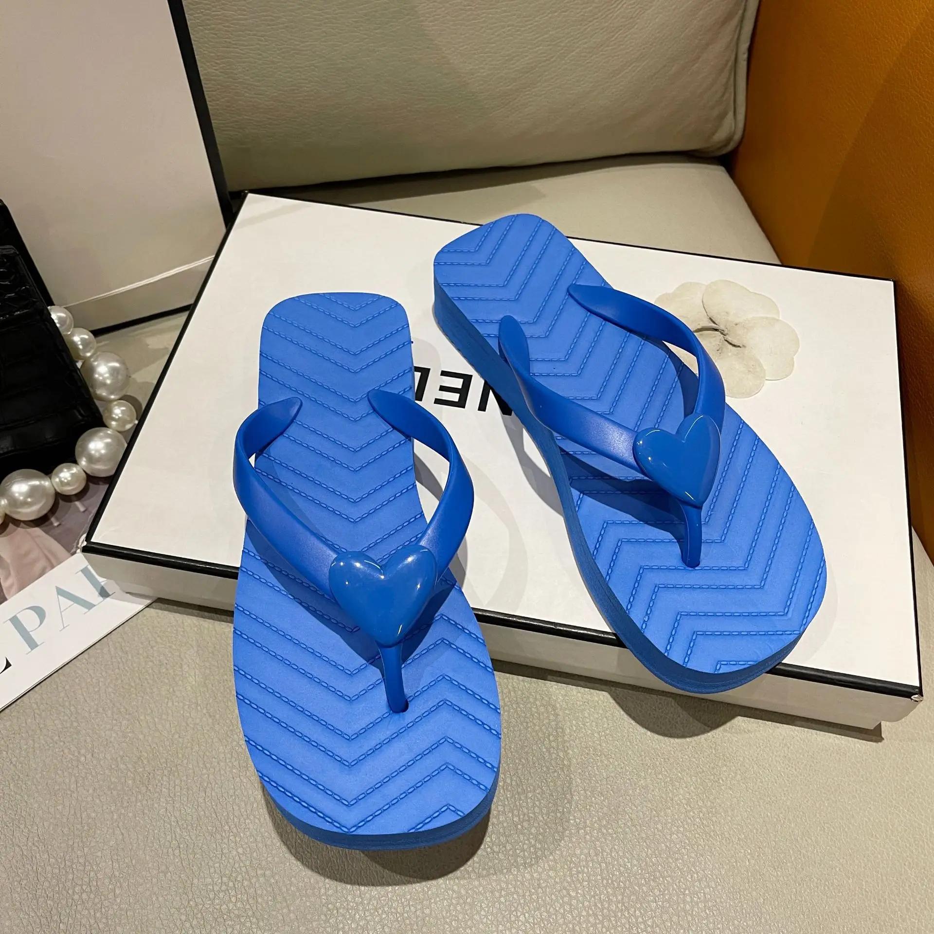 

Сандалии женские;s Летние новинки 2024 года. Шлепанцы с квадратным носком. Повседневные универсальные туфли на танкетке из ЭВА. Пляжные тапочки с клипсами. Дизайнерская мода. 35 синий