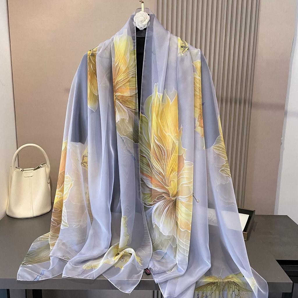 Spring Summer Women Large-size Gauze Beach Shawls Muslim Hijabs Travel Thin Sunscreen Scarf/Scarves