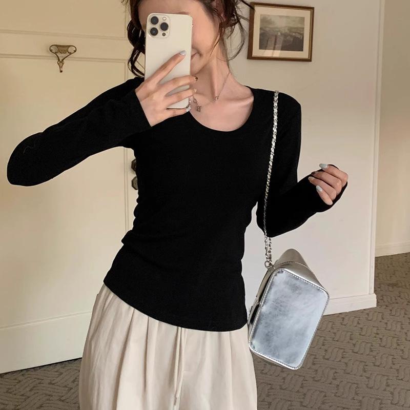 Black V-Neck Short Sleeve Women's Fitted Shoulder T-Shirt