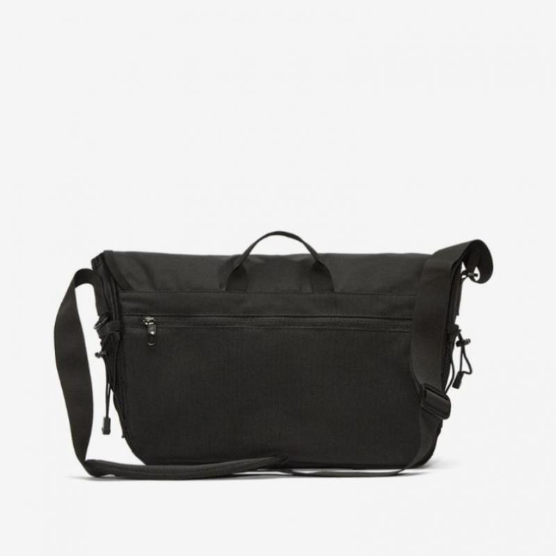 New Balance Back To School Basic Logo Messenger Bag Nbgcess205