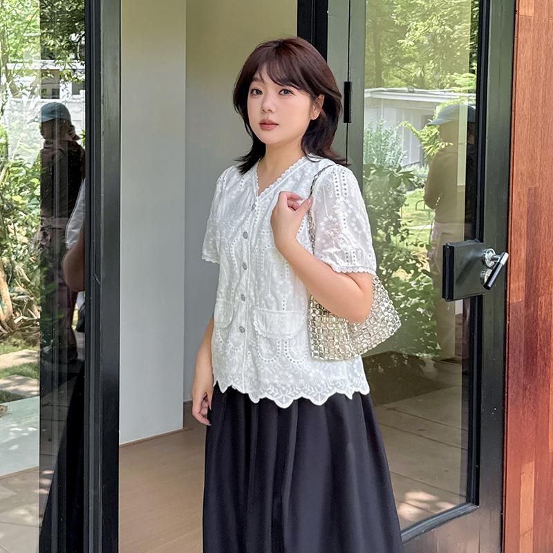 Large Size Women's Clothing Korean Gentle Temperament V-neck Shirt Summer New Sweet Short-sleeved Top 252551