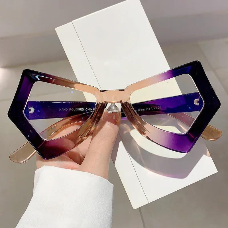 

Anti Blue Light Irregular Large Frame Cat Eye Reading Glasses European And American Butterfly Frame Polygonal Presbyopia Glasses 1.0