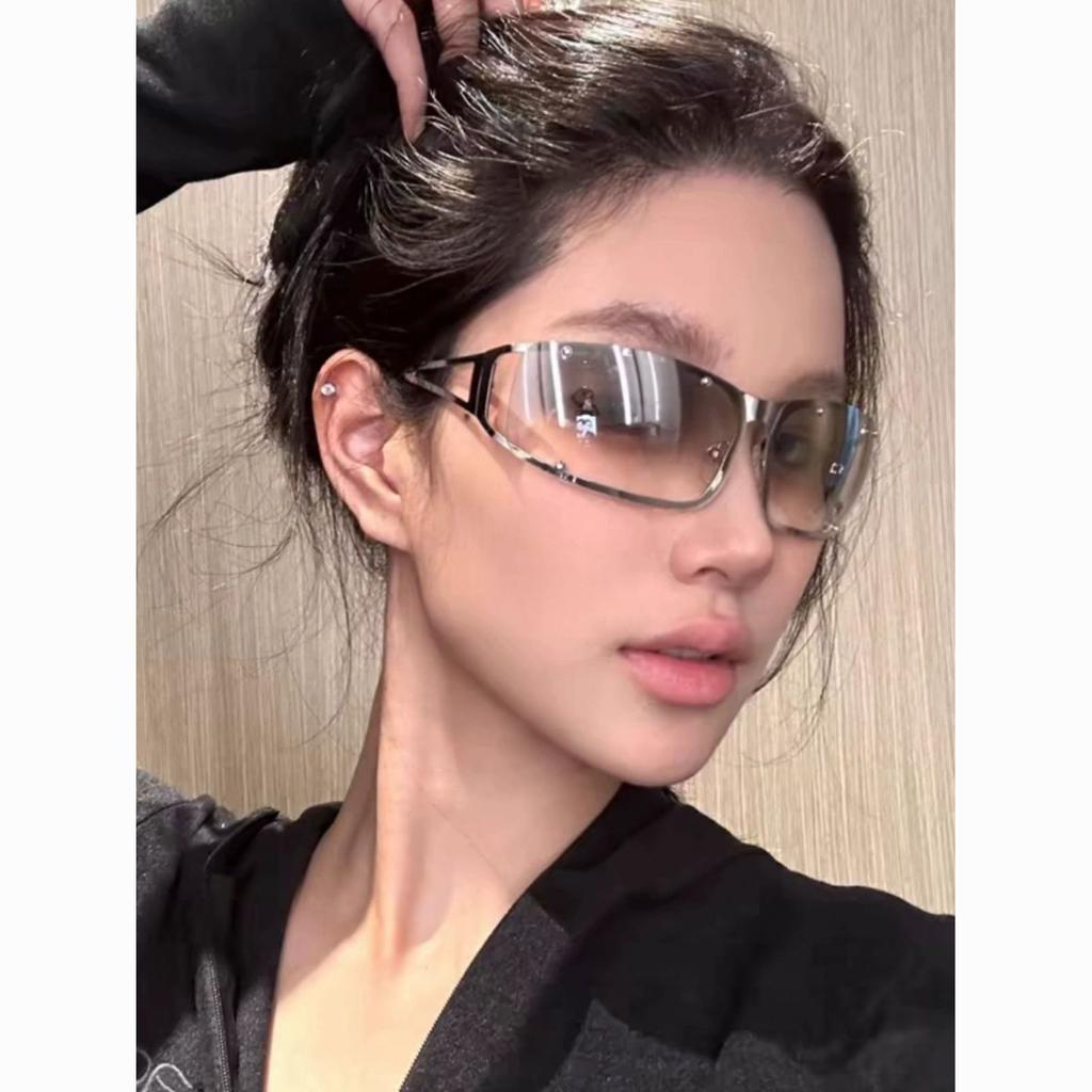 Y2K Sonnenbrille Stilvolle Hohle Sonnenbrille Outdoor UV400 Shades Silber Schwarz Braun für Frauen