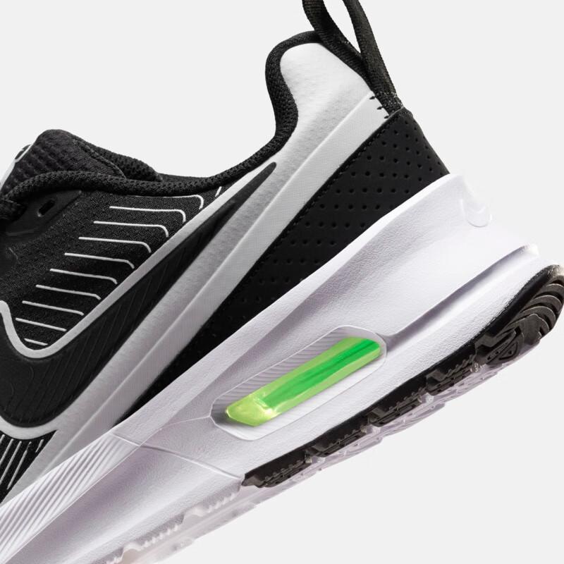 Nike Casual Shoes, Men's Air Cushion AIR MAX NUAXIS Sneakers