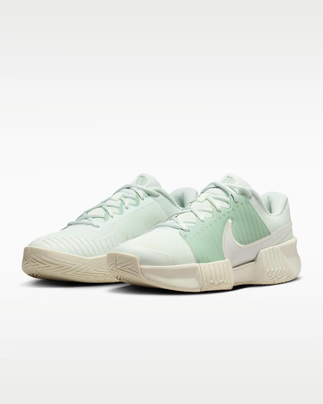 IB6560-003 Nike GP Challenge Pro Steam/Barely Green (Women s) 5.5