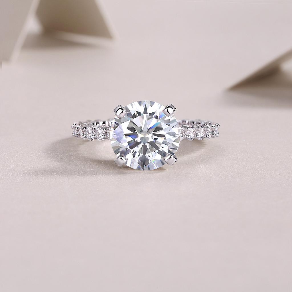 Fashion S925 Silver Ring Children'S Niche, Light Luxury And High Sense Stacking Wearing 5 Carat Moissanite Ring