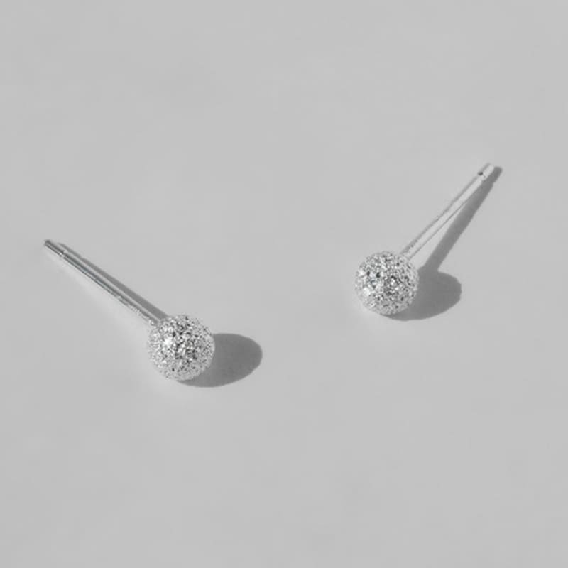 

POSTLUDE [SILVER] 4 SV MATTE BALL EARRINGS single type