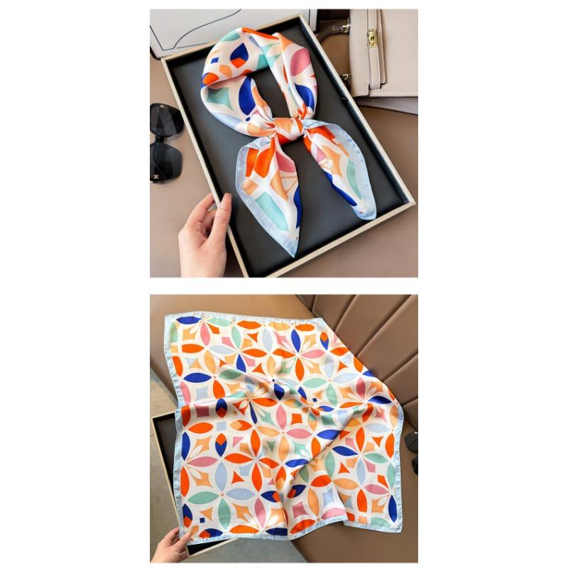 New Spring Summer Classic Printed Small Square Scarf Women Fashion Versatile Decorative Neck Scarf
