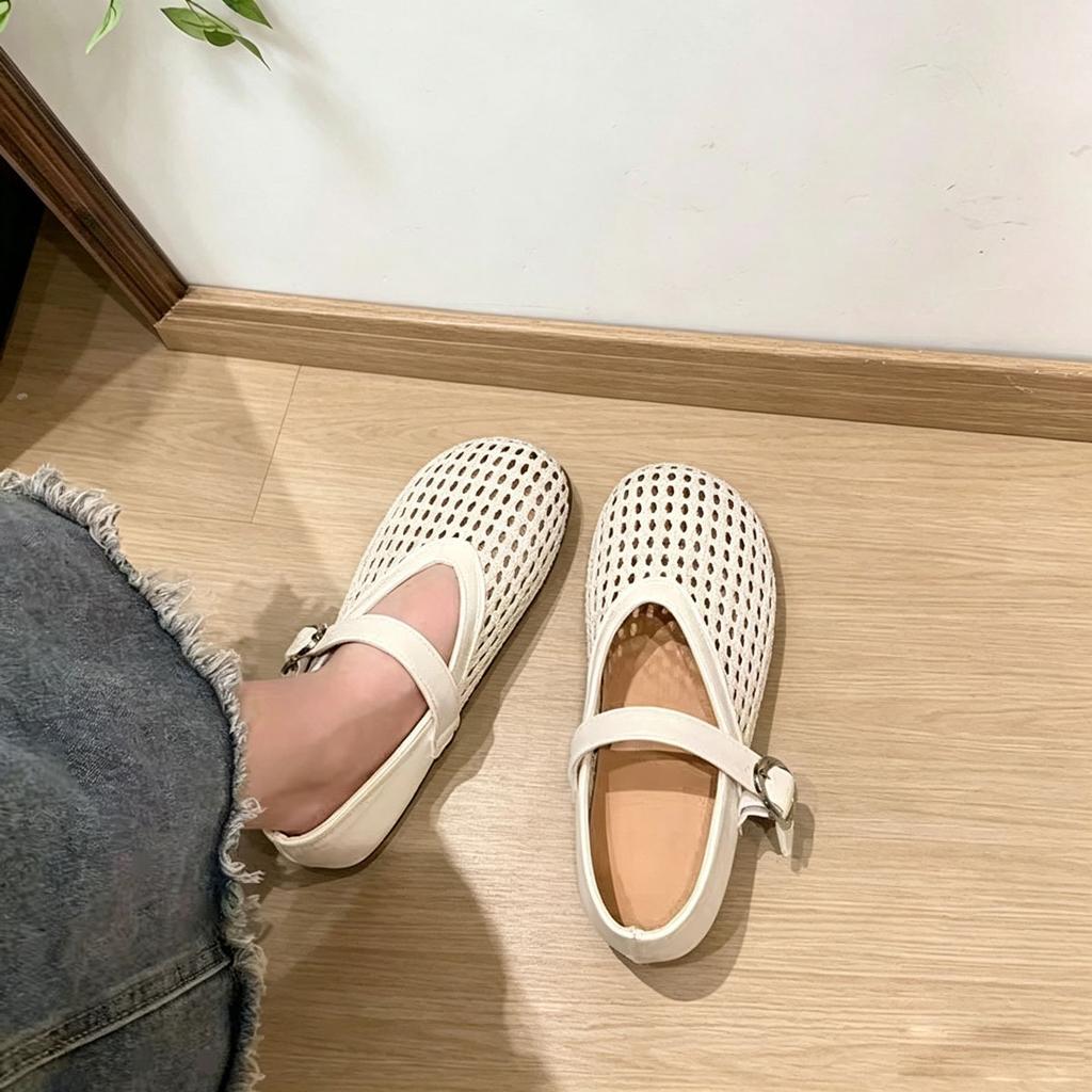 Girls Leather Mary Jane Shoes Spring Soft Sole Princess Shoes Breathable Hollow Casual Sandals for Summer Outdoor Wear