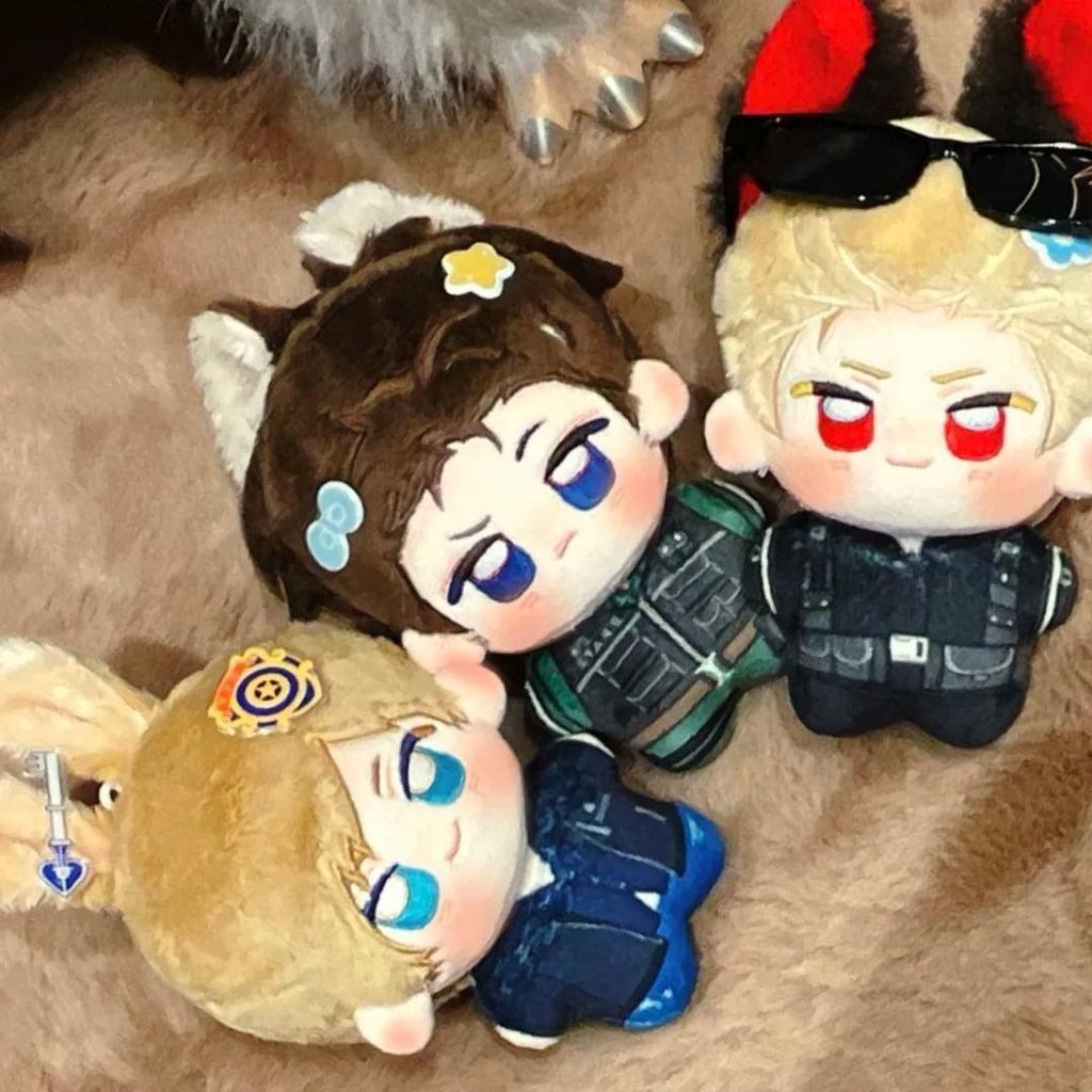 10cm Resident Leon Scott Kennedy Chris Redfield Albert Wesker Peluche Giocattoli Morbidi Peluche Evil9 Bambole Ciondolo Decorativo per Zaino