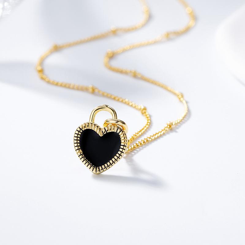 Ladies Fashion Love Heart Pendant Necklace Jewelry