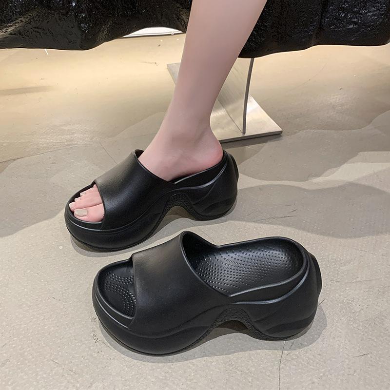 Thick-soled Height-increasing Slippers Women's Shoes and Sponge Cake Slippers