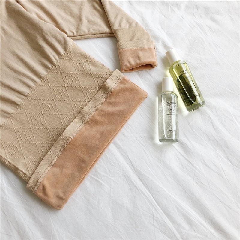 Women's Thermal Underwear Set: Long Sleeve Velvet Round Neck Top