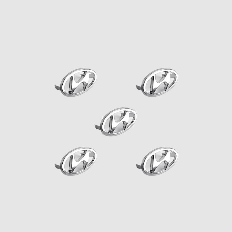 Car 3D Metal Hyundai Logo Small Emblem Decoration Goods Auto DIY Badge Refit Accessories For Hyundai Tucson KONA i10 Creta i30 Y3