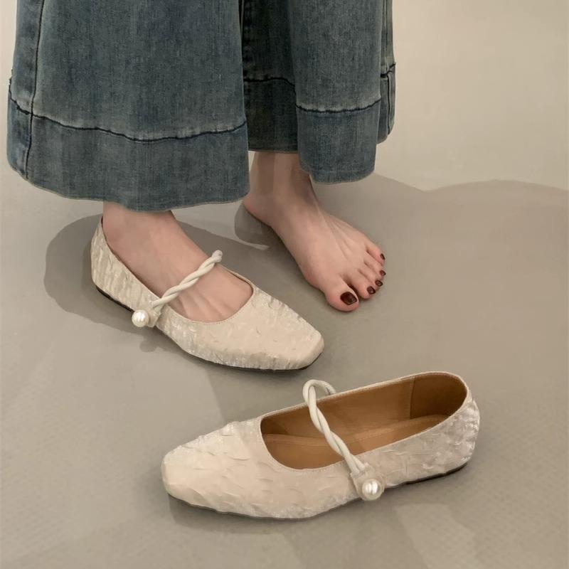 French single shoes women's summer 2025 autumn new gentle temperament low heel Mary Jane versatile flat small leather shoes soft