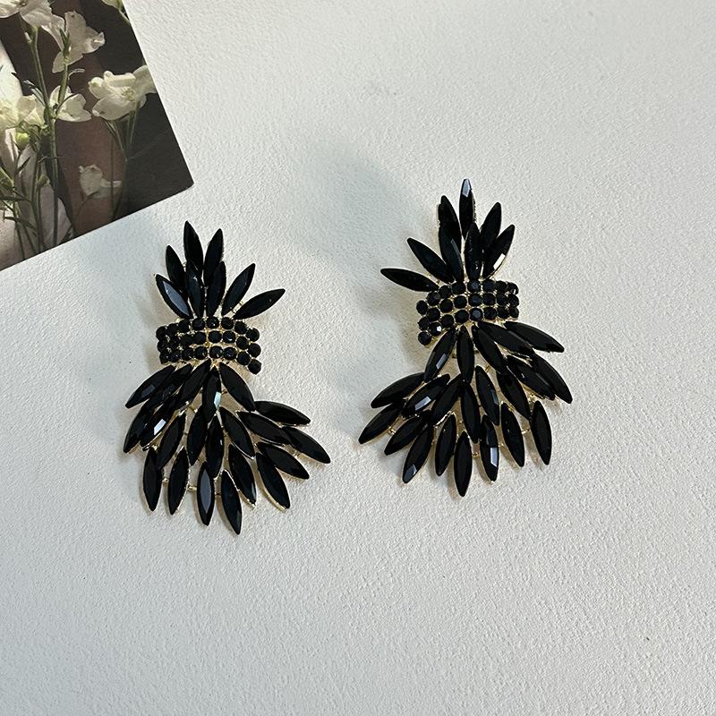 Luksusowe Kolczyki Skrzydła Kłosy Pszenicy z Pełnymi Diamentami Wykwintna Elegancja Temperament Moda Styl Celebrytki