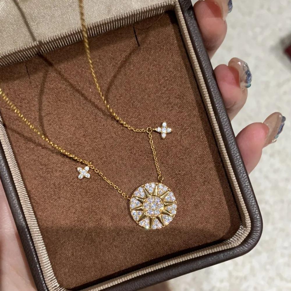 

Luxury Vintage Star Compass Necklace Sparkling Full Diamond Fish Scale Layered Cross Tassel Collarbone Chain for Women