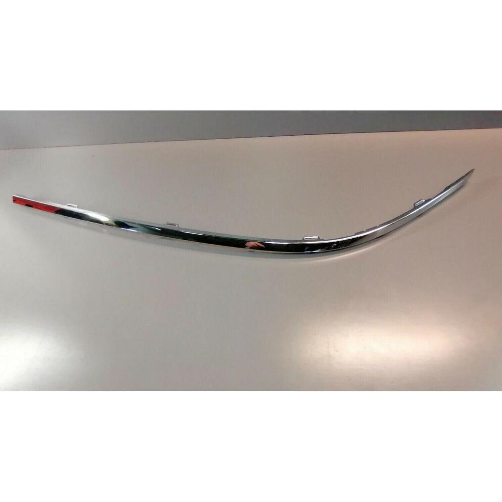 BMW 740 E66 Frontstoßstange Zierleiste Glanzstreifen (Teile 51117135557/51117135558)