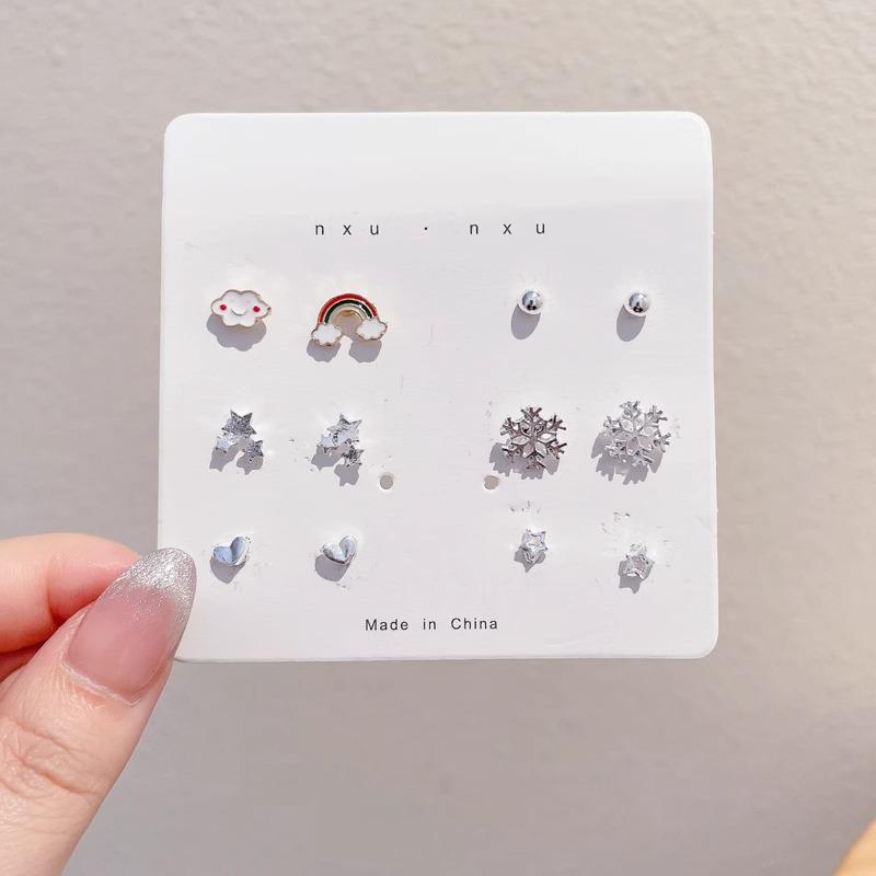 Women's High-End Plain Hoop Earrings: Light Luxury Ear Drops & Studs, Niche Design for Autumn/Winter.