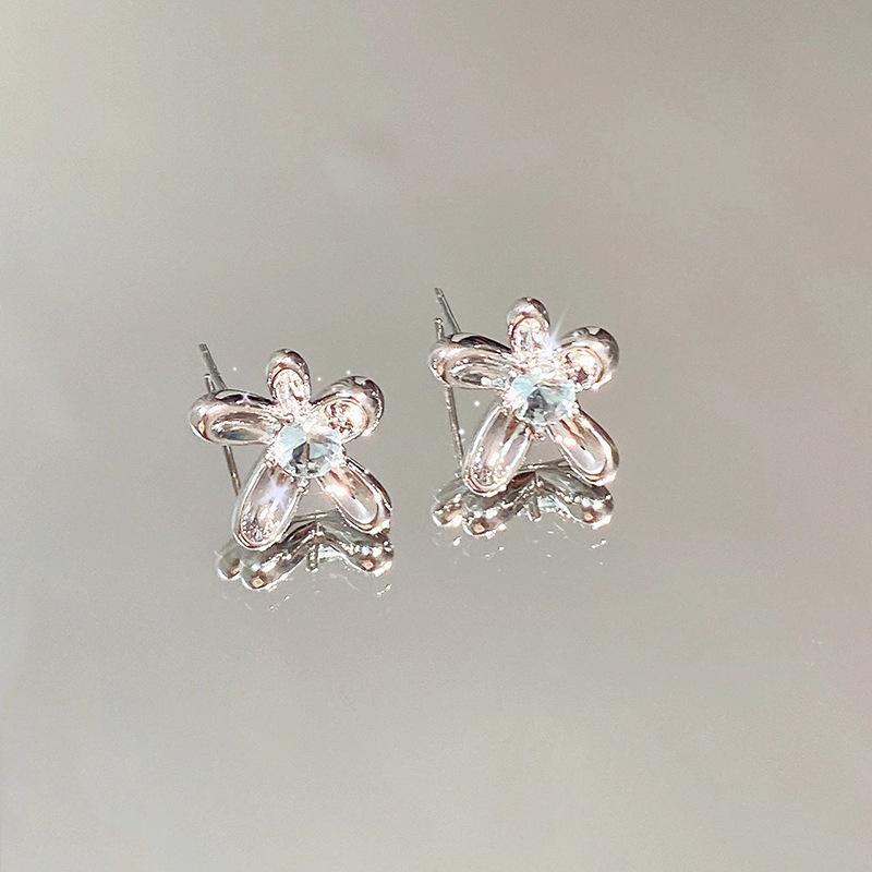 Blumenstecker Ohrringe Damen Mori Leichter Luxus Zirkon Nische Koreanische Version von Kleinen Blumenohrringen