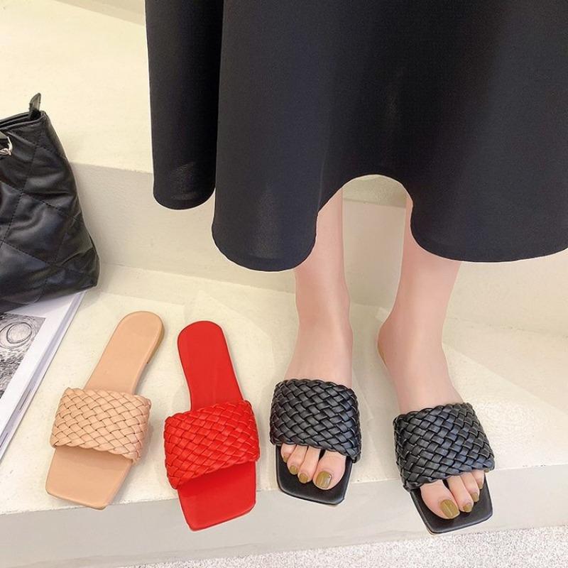 Women's Slippers 2025 Summer Selling Sexy Braided Red Square Toe Flat Flip-Flops Fashion Beach Mules Casual Indoor Home Slippers